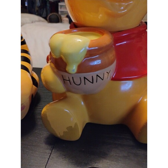 Vintage Disney's Winnie the Pooh Tigger & Winnie Cookie Jar Pair RARE - Picture 4 of 16